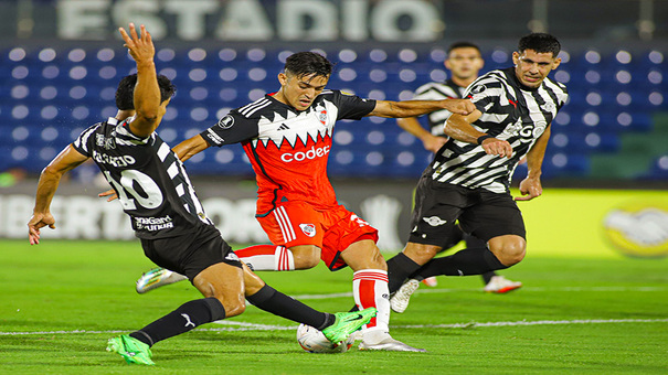 Nhận định River Plate vs Libertad 7h30 ngày 15/5 (Copa Libertadores 2024). Hãy đến SHBET thể thao trực tuyến để biết thêm thông tin.                                                                                                         